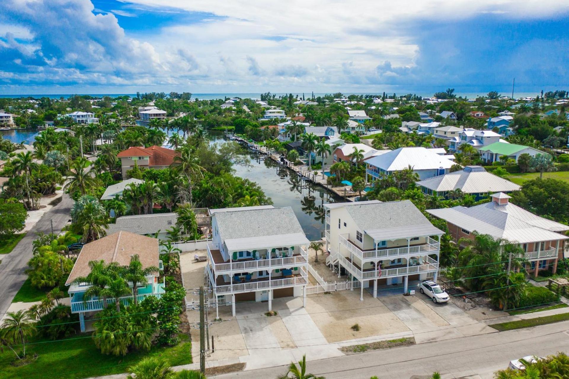 Salty Pirate - New Luxury Canal Front Home Wwater View Poolspa Bikes Kayaks Toys Anna Maria Exterior photo